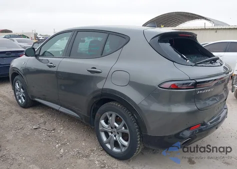 2024 Dodge Hornet R/T из США, поврежденный, VIN ZACPDFCW9R3A32420